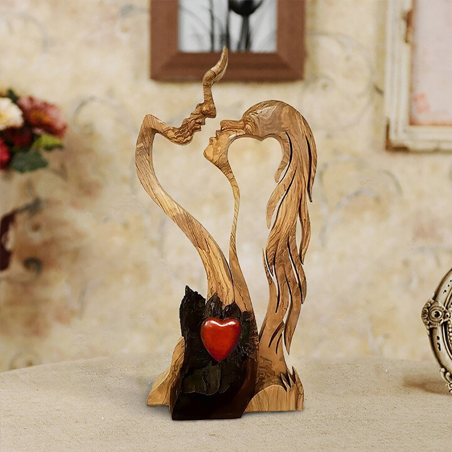 Love Eternal Wood Decoration Craft - Wooden-Heart Sculpture Couple Kissing Statue Zagiz