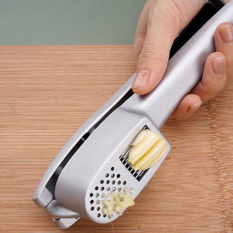 Manual Garlic Press Mincer 2 in 1 Garlic Clasp Chopper Slicer Zagiz