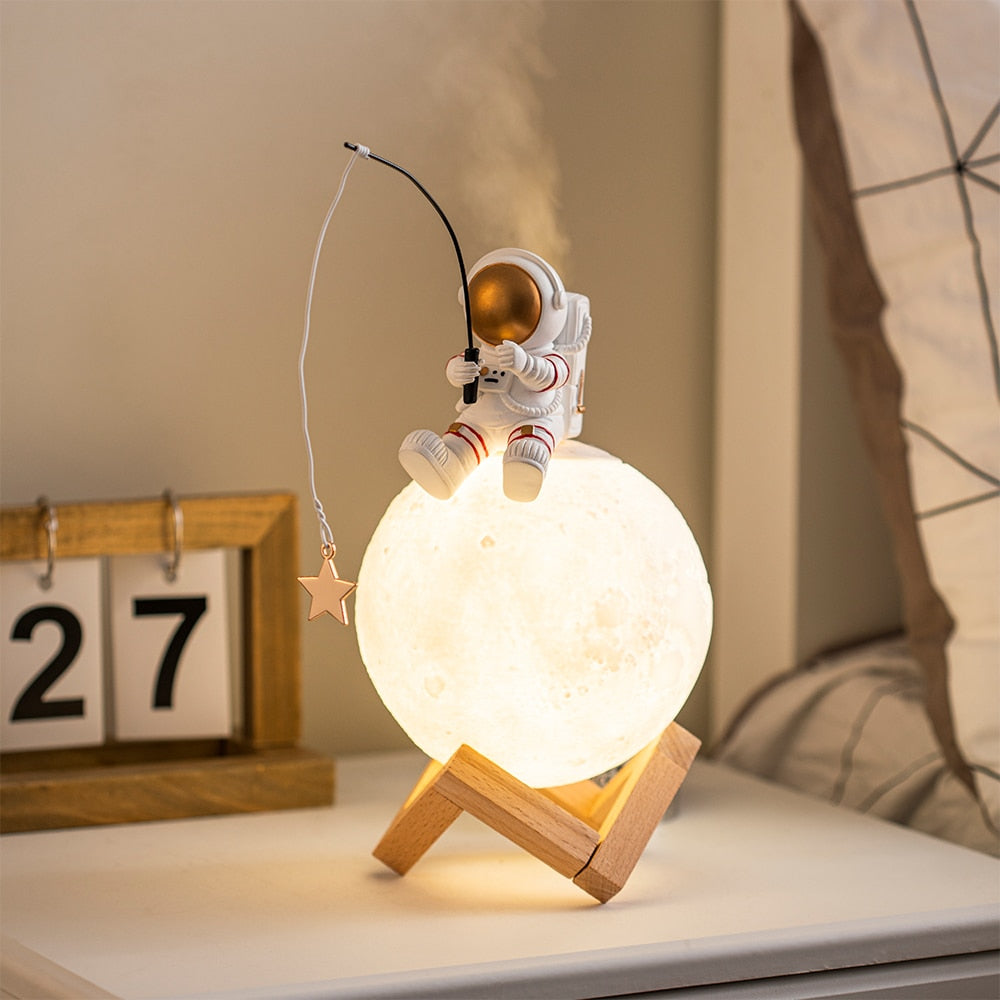 Astronaut Night Light Humidifier Zagiz