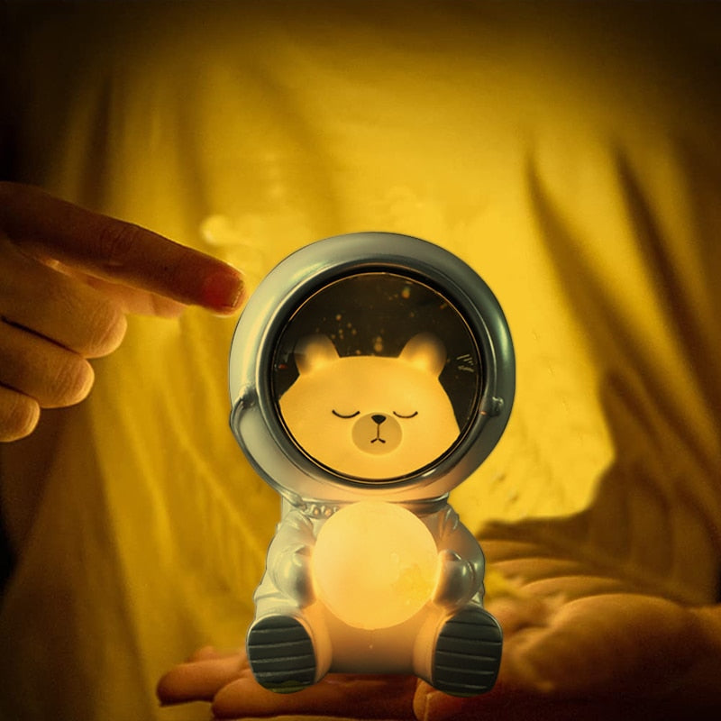 Spaceman Night Light Creative Cute Pet Astronaut Lamps Led Night Light for kids bedroom Zagiz