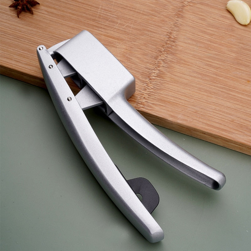 Manual Garlic Press Mincer 2 in 1 Garlic Clasp Chopper Slicer